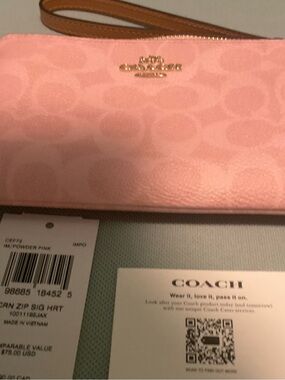 Coach Powder Pink Signature Zip Wristlet New